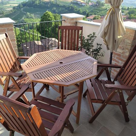 Casa Mantel Holiday Home Panoramic View In Langhe نوفيلو المظهر الخارجي الصورة