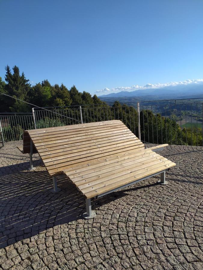 Casa Mantel Holiday Home Panoramic View In Langhe نوفيلو المظهر الخارجي الصورة