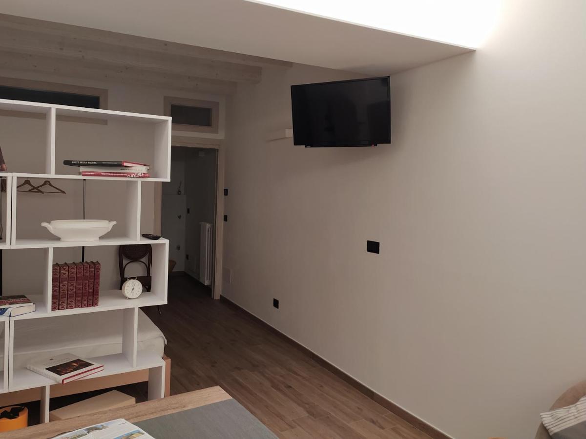 Casa Mantel Holiday Home Panoramic View In Langhe نوفيلو المظهر الخارجي الصورة