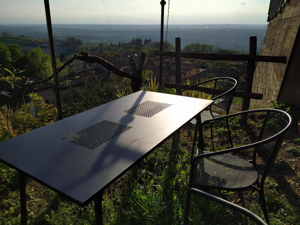 Casa Mantel Holiday Home Panoramic View In Langhe نوفيلو المظهر الخارجي الصورة