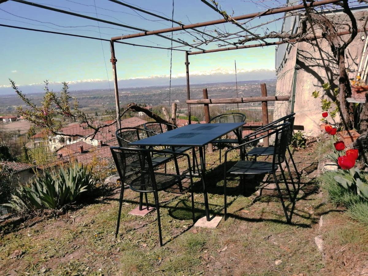 Casa Mantel Holiday Home Panoramic View In Langhe نوفيلو المظهر الخارجي الصورة